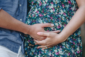 Sesión de fotos de embarazo en Málaga