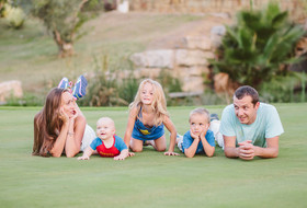 Family photo shoot in San Pedro Alcantara