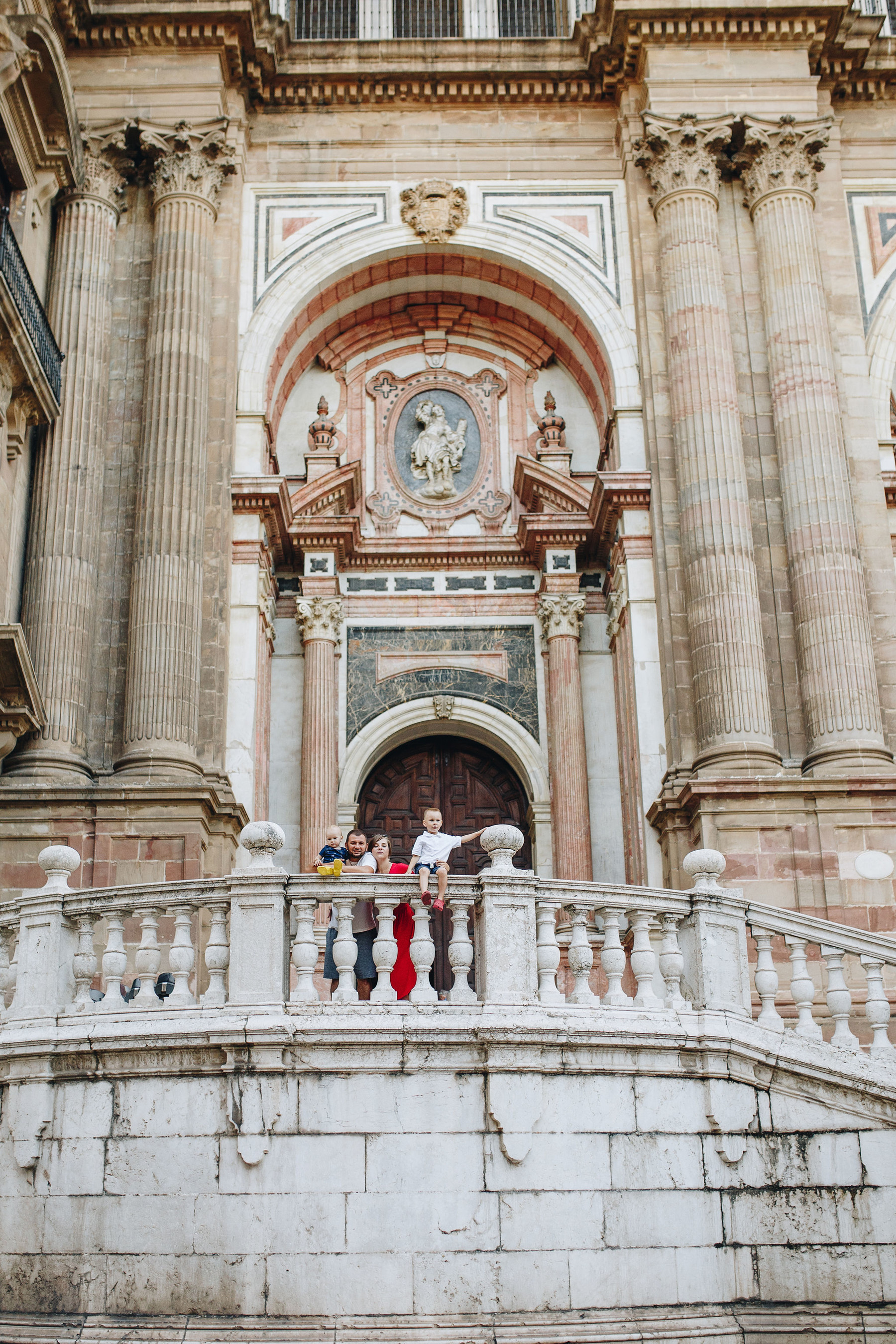 Family photo set in Málaga