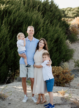 Sesión fotográfica de familia en Cabopino en Marbella