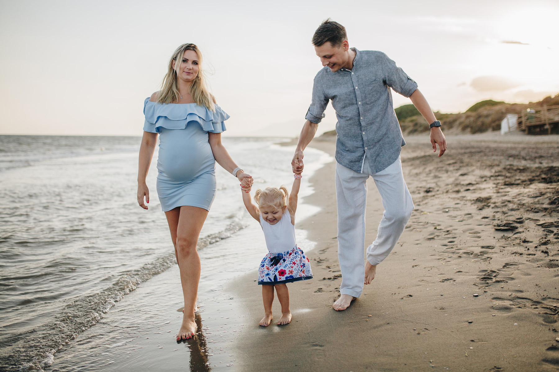 Family photo shoot in Cabopino, Marbella