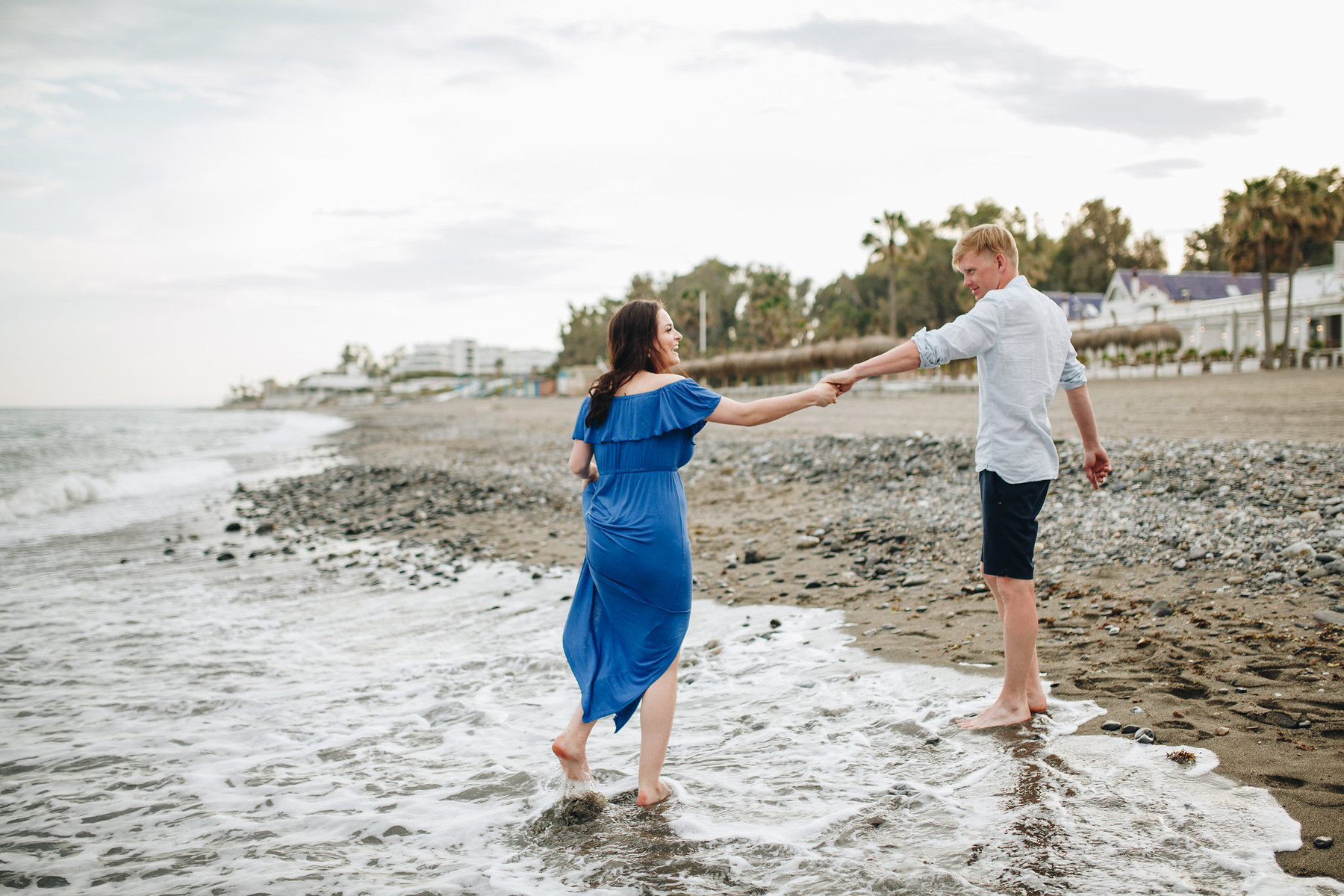 Sesión fotográfica de familia en Benahavís y en la playa de San Pedro