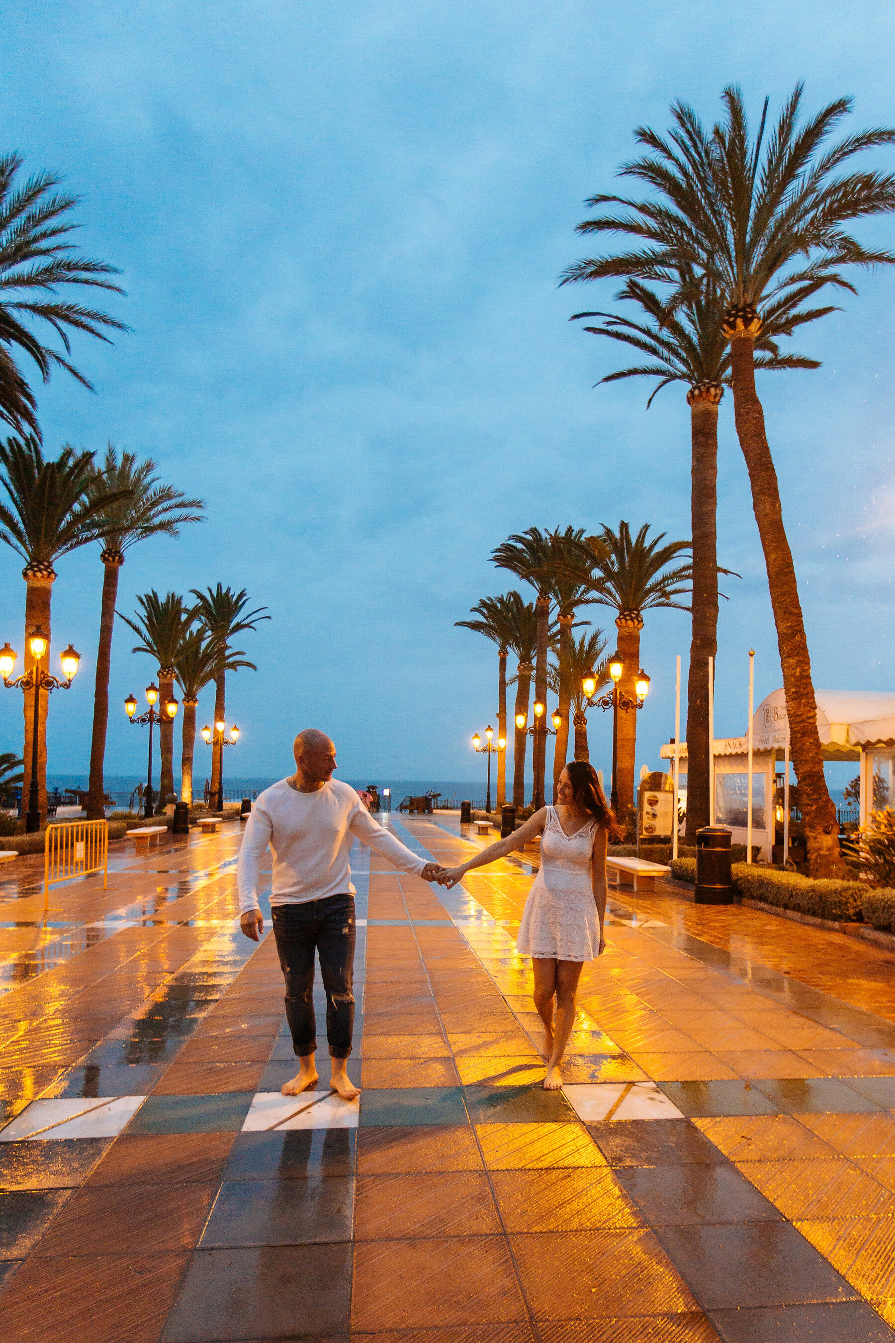 Love story photo set in Nerja