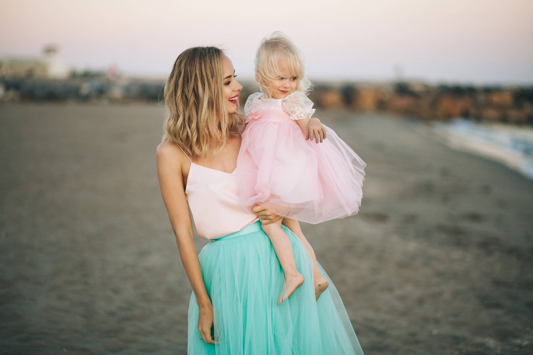 Family photo shoot in Cabopino, Marbella