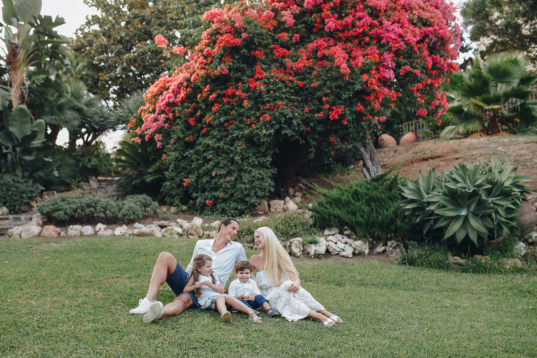 Family photo shoot in Marbella