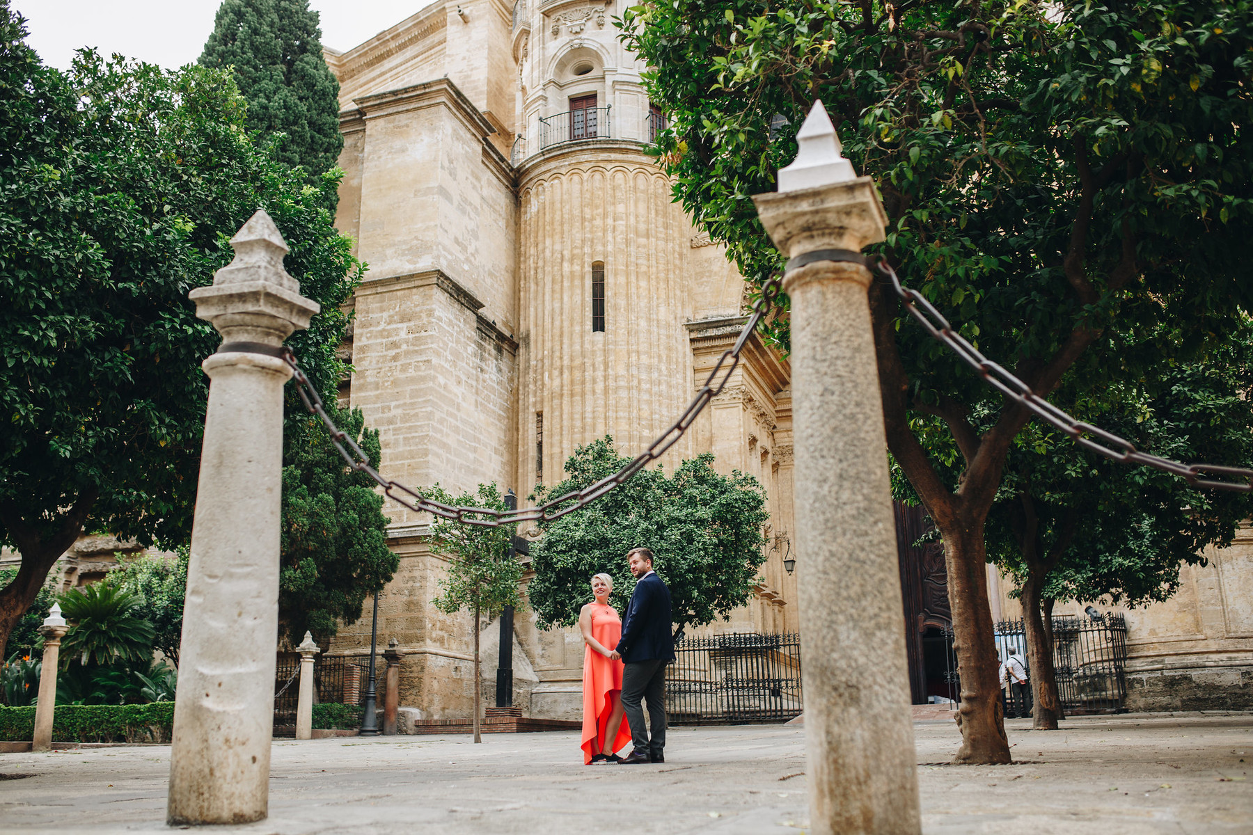 Anniversary family photo set in Malaga